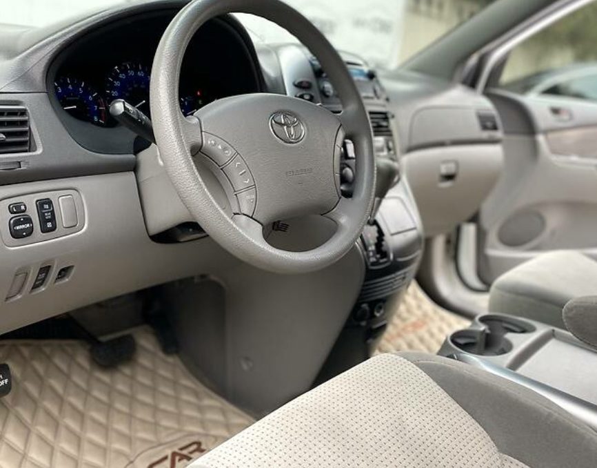 Toyota Sienna 2007