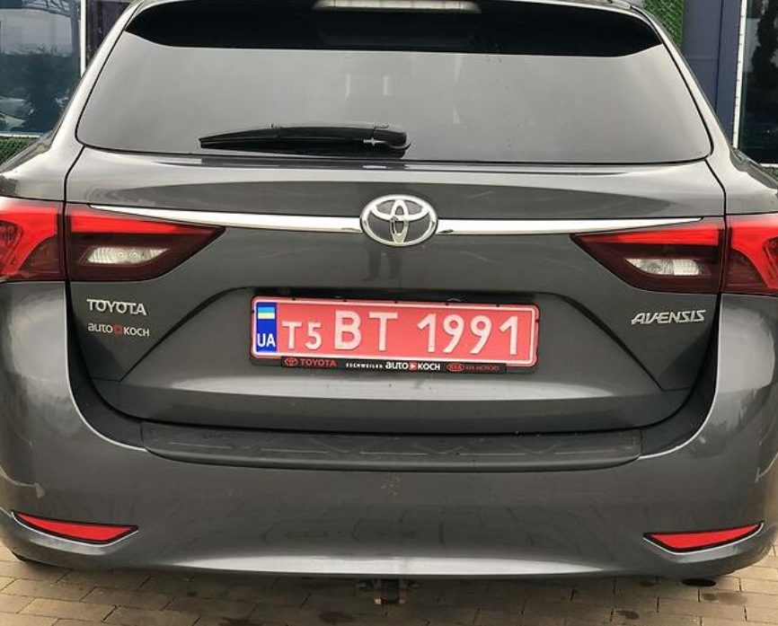 Toyota Avensis 2015