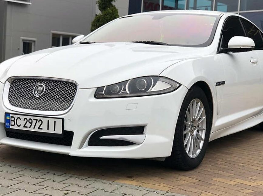 Jaguar XF 2012