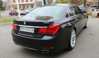 BMW 740 2008