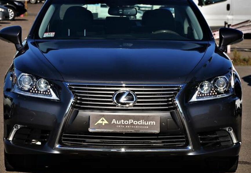 Lexus LS 460 2017