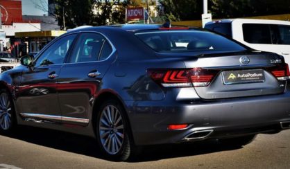 Lexus LS 460 2017