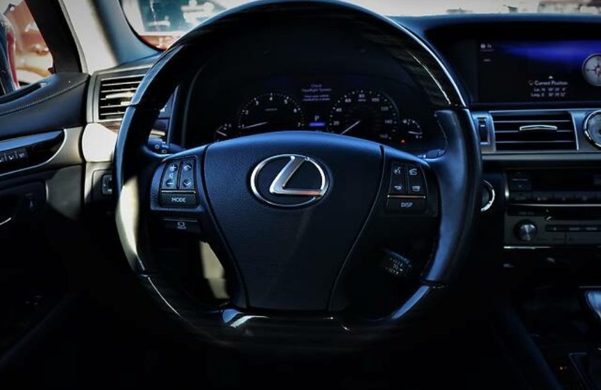 Lexus LS 460 2017