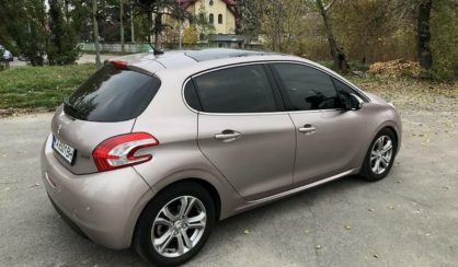 Peugeot 208 2013