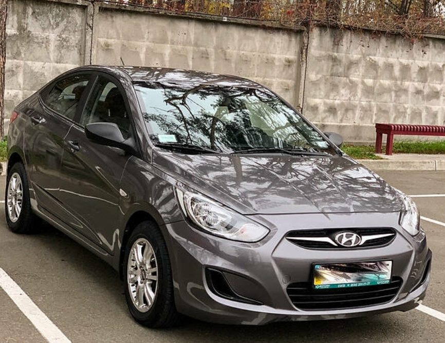 Hyundai Accent 2012