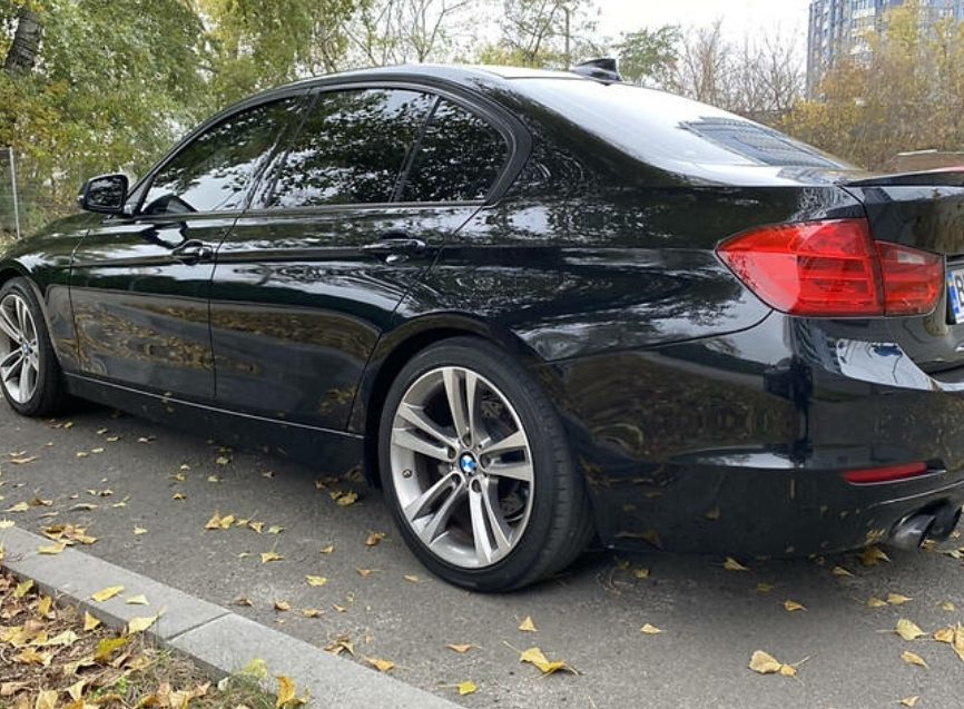 BMW 328 2012