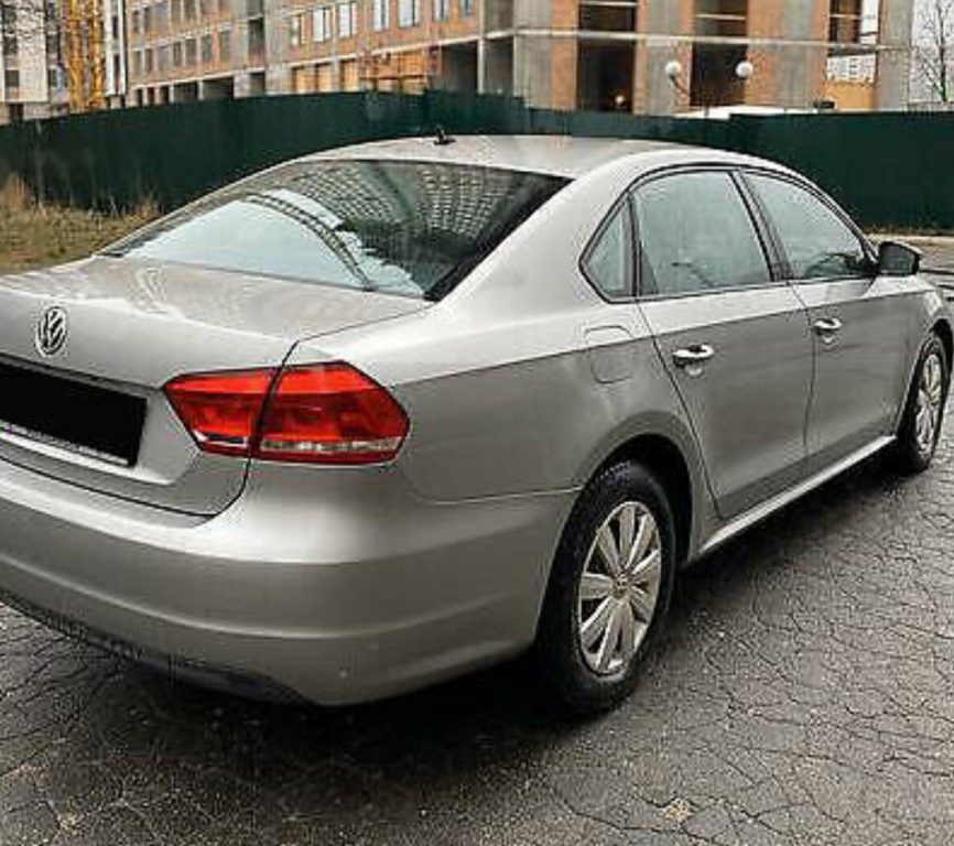 Volkswagen Passat B7 2013