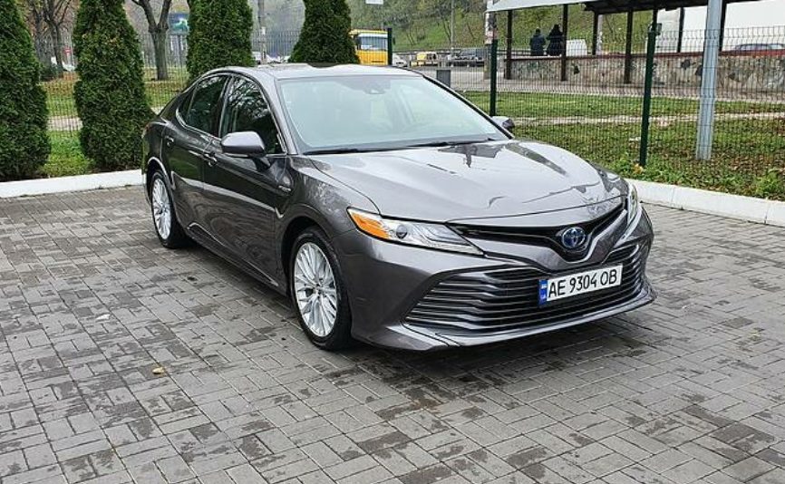 Toyota Camry 2019