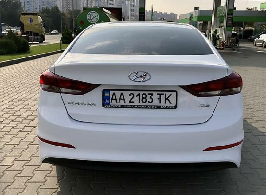 Hyundai Elantra 2018