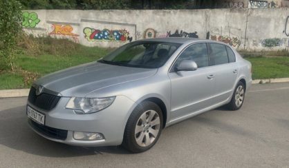 Skoda Superb 2011