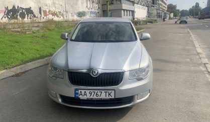 Skoda Superb 2011