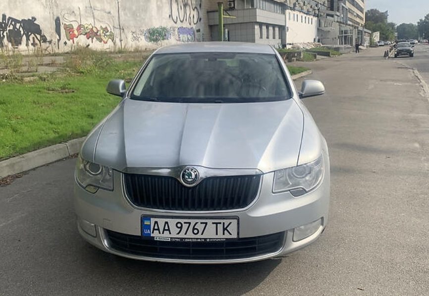 Skoda Superb 2011