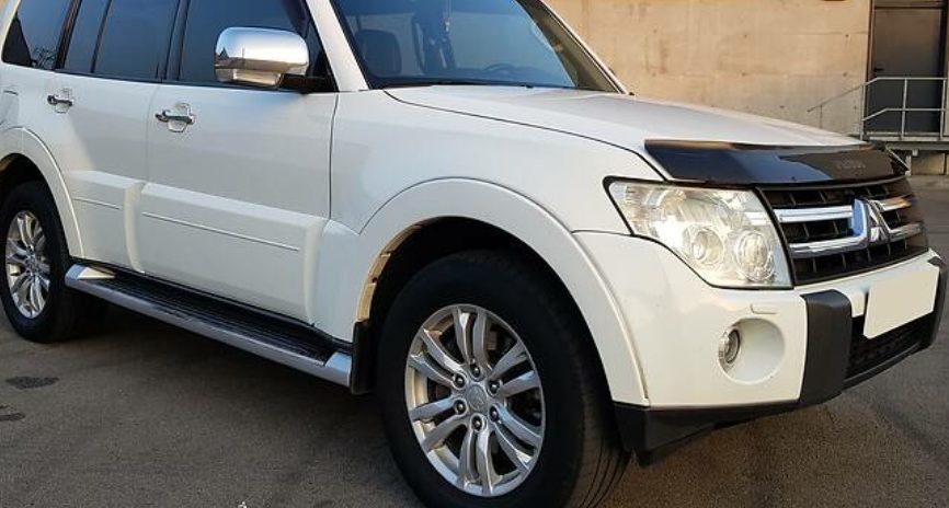 Mitsubishi Pajero Wagon 2011