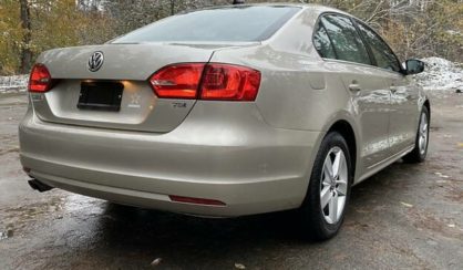 Volkswagen Jetta 2013