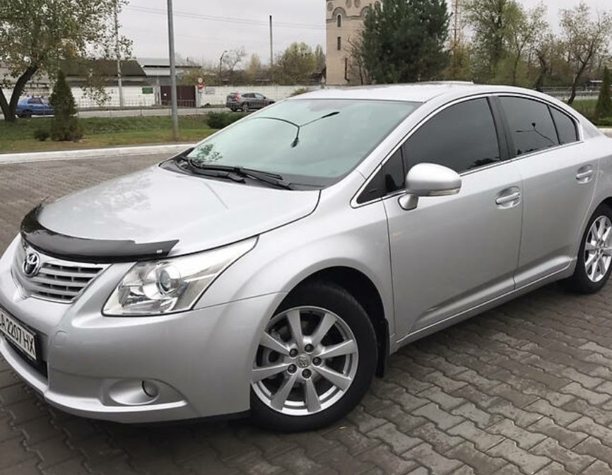 Toyota Avensis 2011