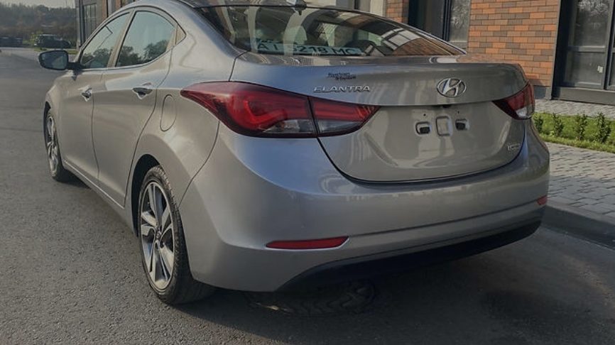 Hyundai Elantra 2014