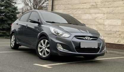 Hyundai Accent 2013