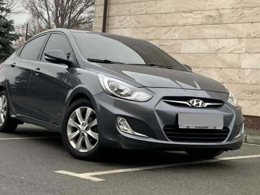 Hyundai Accent 2013