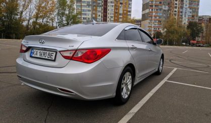 Hyundai Sonata 2012