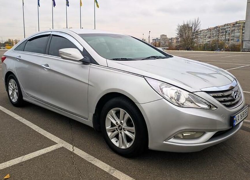 Hyundai Sonata 2012