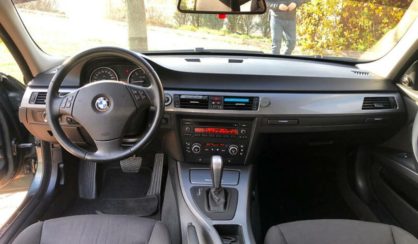 BMW 320 2008