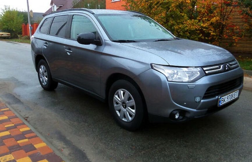 Mitsubishi Outlander 2013