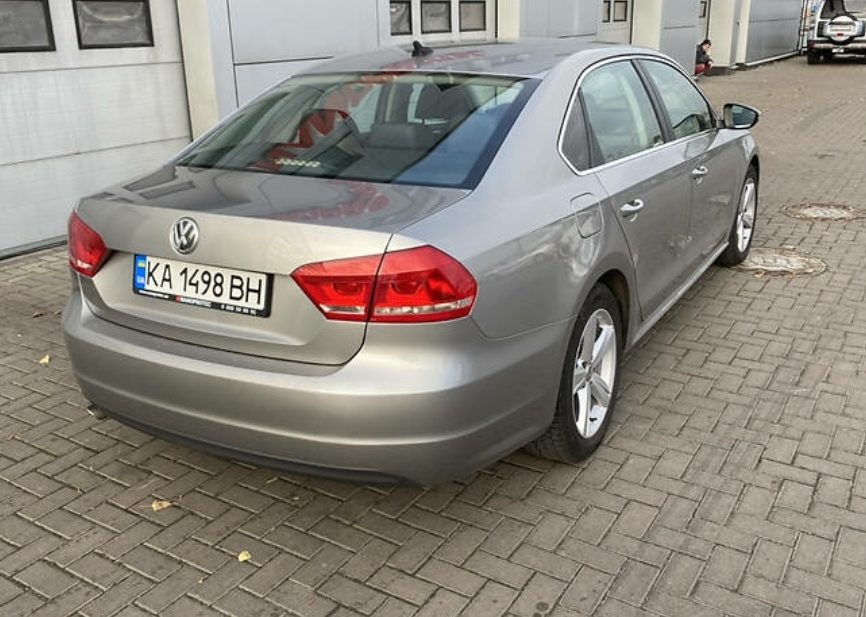 Volkswagen Passat B7 2012