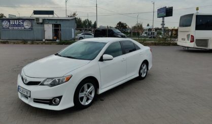 Toyota Camry 2012