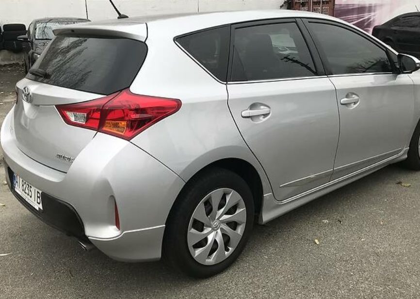 Toyota Auris 2014