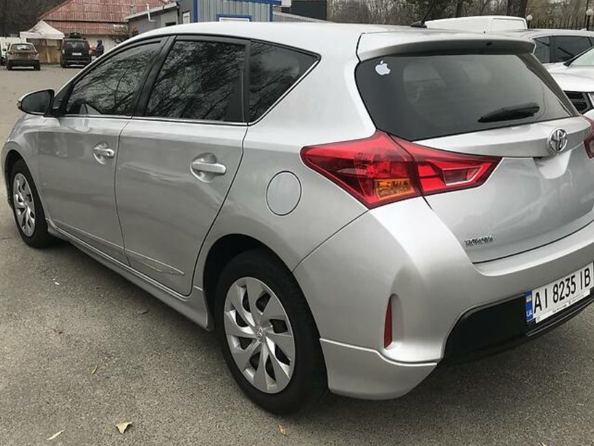 Toyota Auris 2014