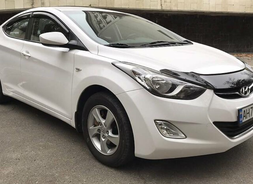 Hyundai Elantra 2012