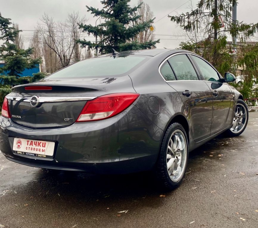 Opel Insignia 2011