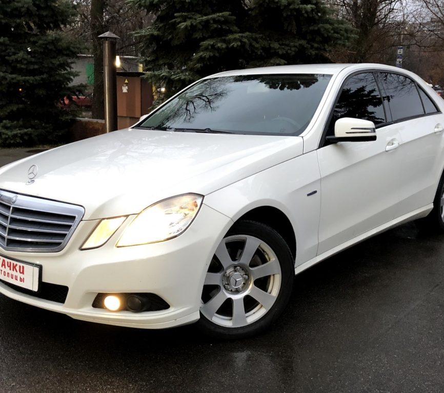 Mercedes-Benz E-Class 2010