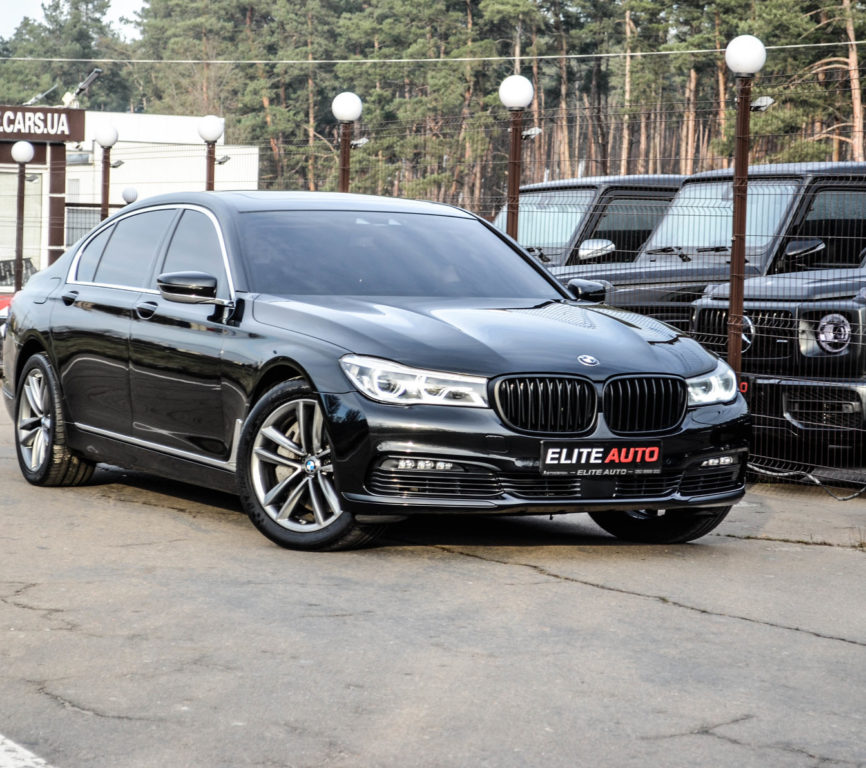 BMW 750 2018