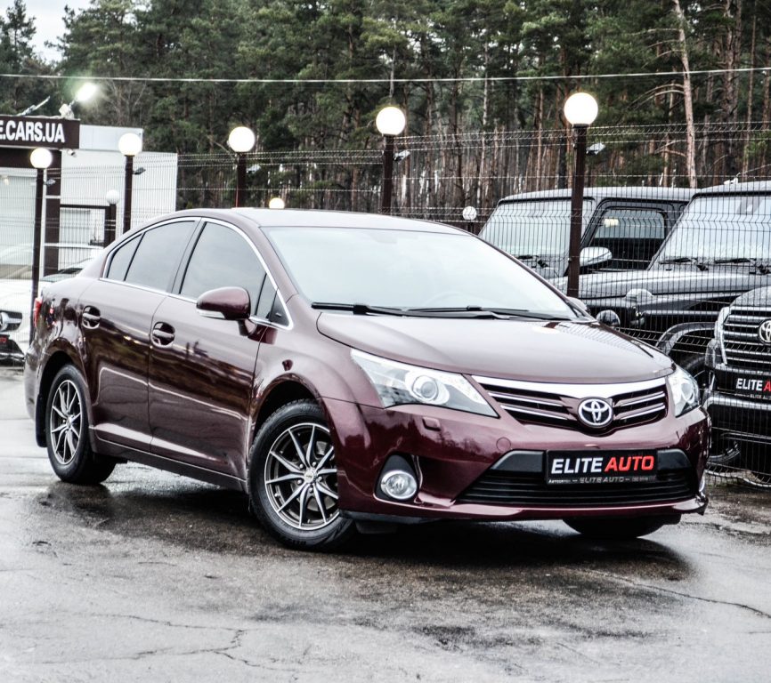 Toyota Avensis 2013