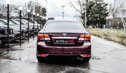 Toyota Avensis 2013