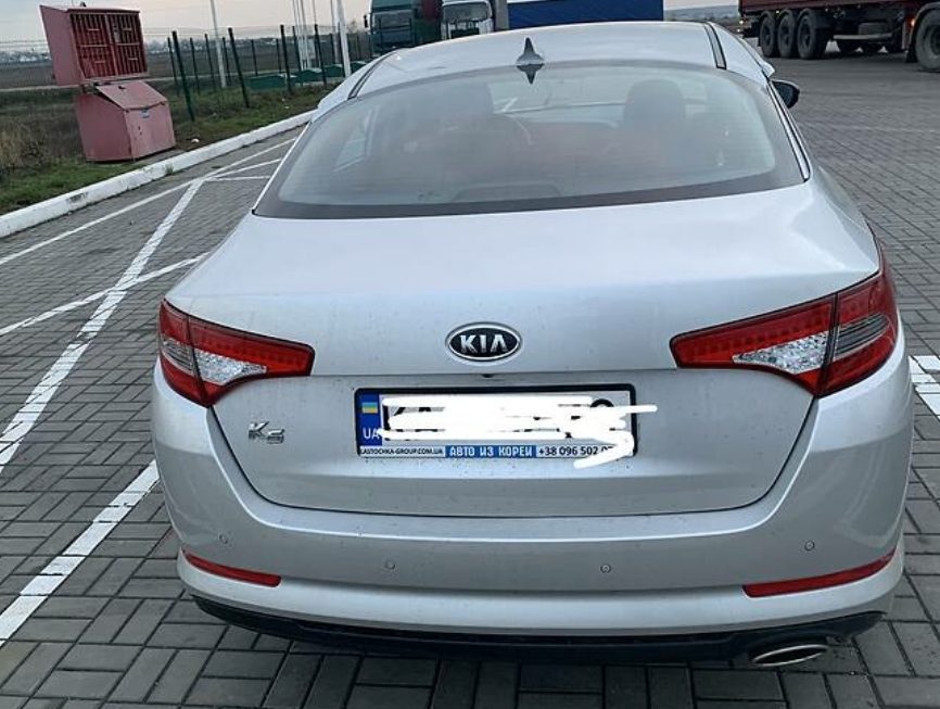 Kia K5 2011