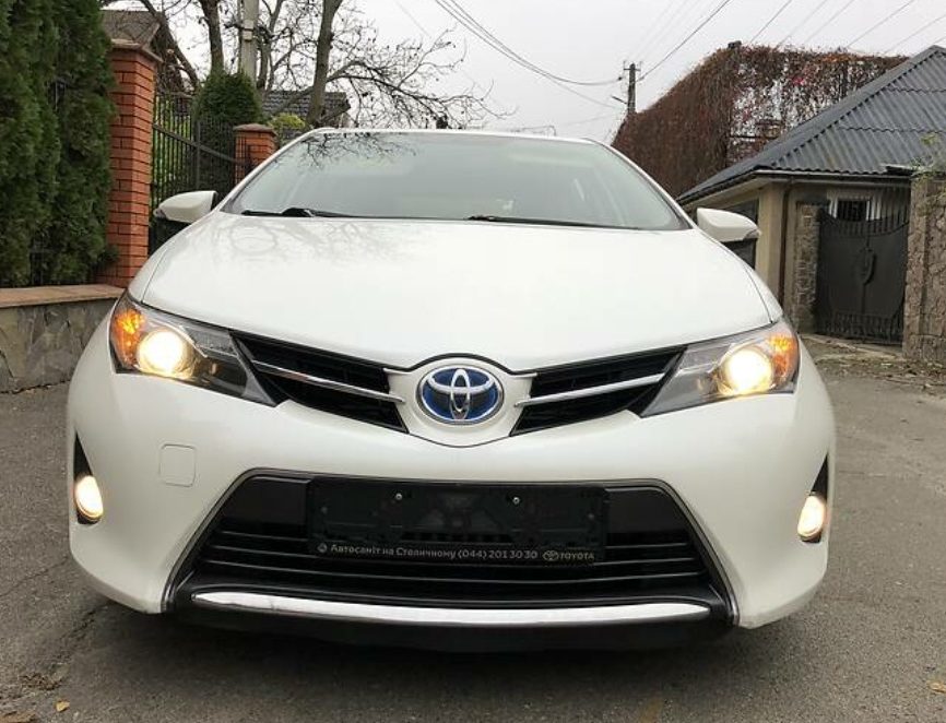 Toyota Auris 2014