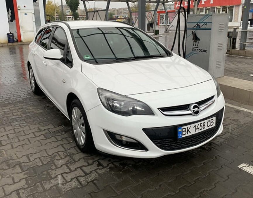 Opel Astra J 2013