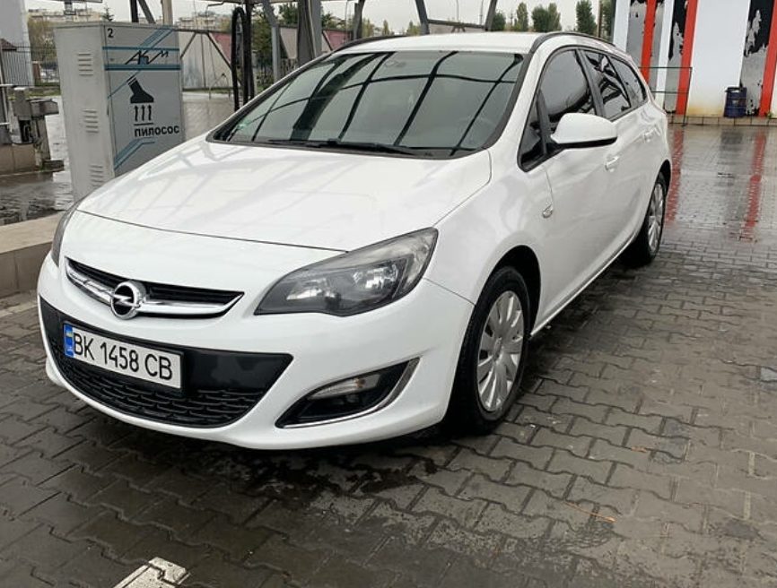 Opel Astra J 2013