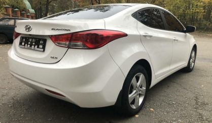 Hyundai Elantra 2013