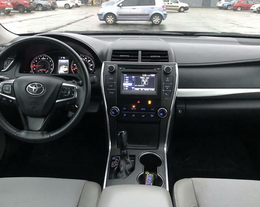 Toyota Camry 2016