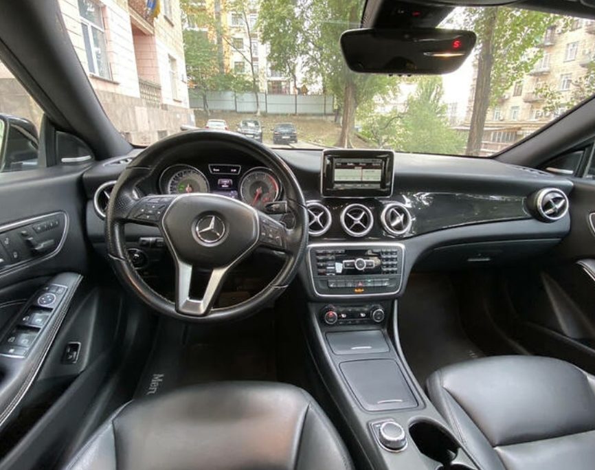 Mercedes-Benz CLA 250 2013