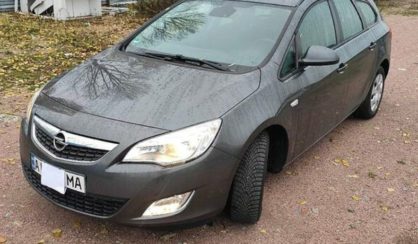 Opel Astra J 2010