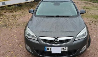 Opel Astra J 2010