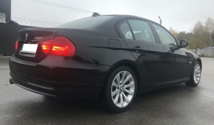 BMW 328 2010