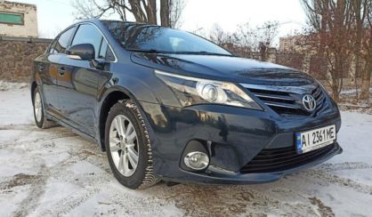 Toyota Avensis 2013