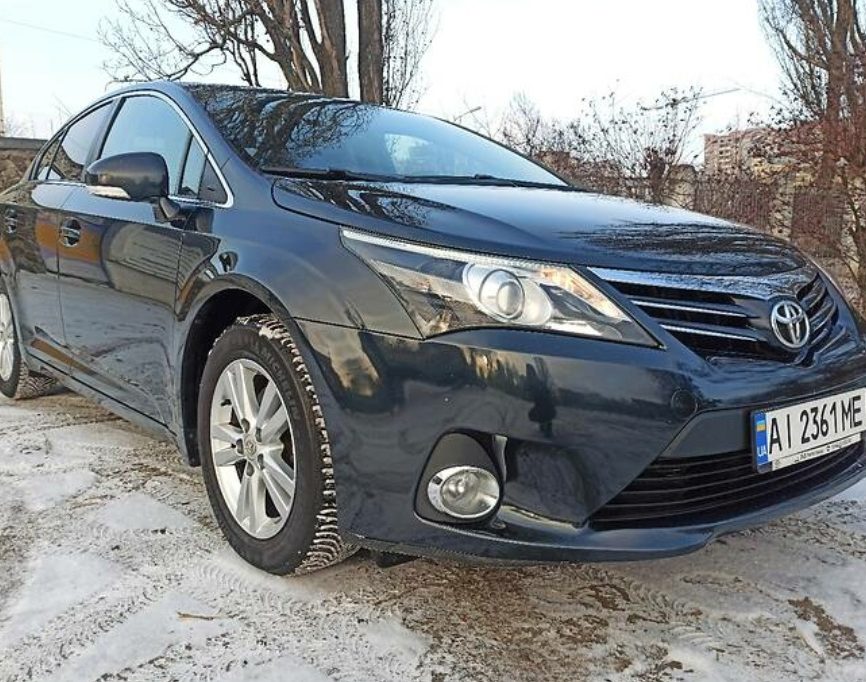 Toyota Avensis 2013