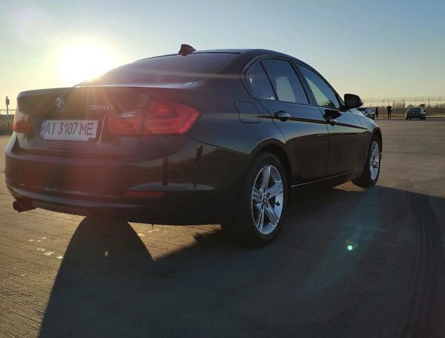 BMW 328 2015