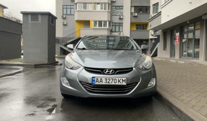 Hyundai Elantra 2012